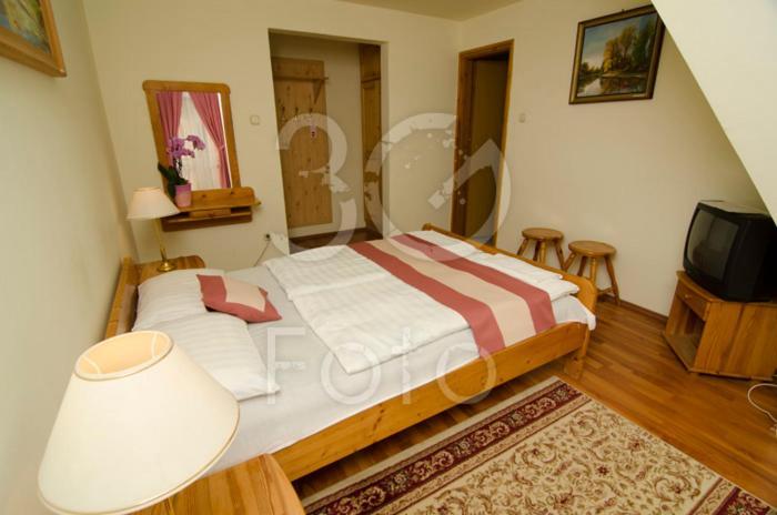 Gosztola Gyoengye-Az Erdo Szallodaja Bagian luar foto
