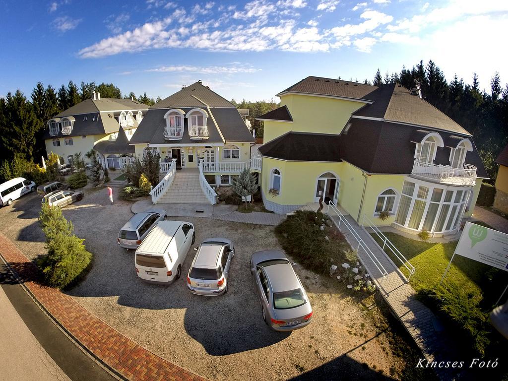 Gosztola Gyoengye-Az Erdo Szallodaja Bagian luar foto